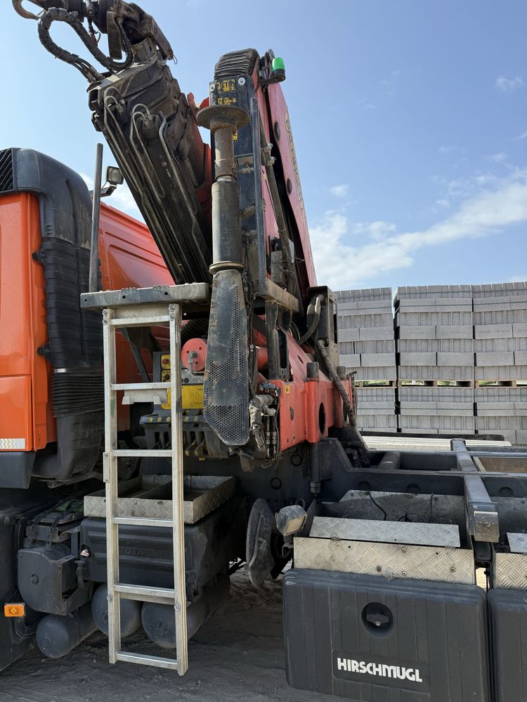 Volvo FMX  com grua PK23001 e bascúla