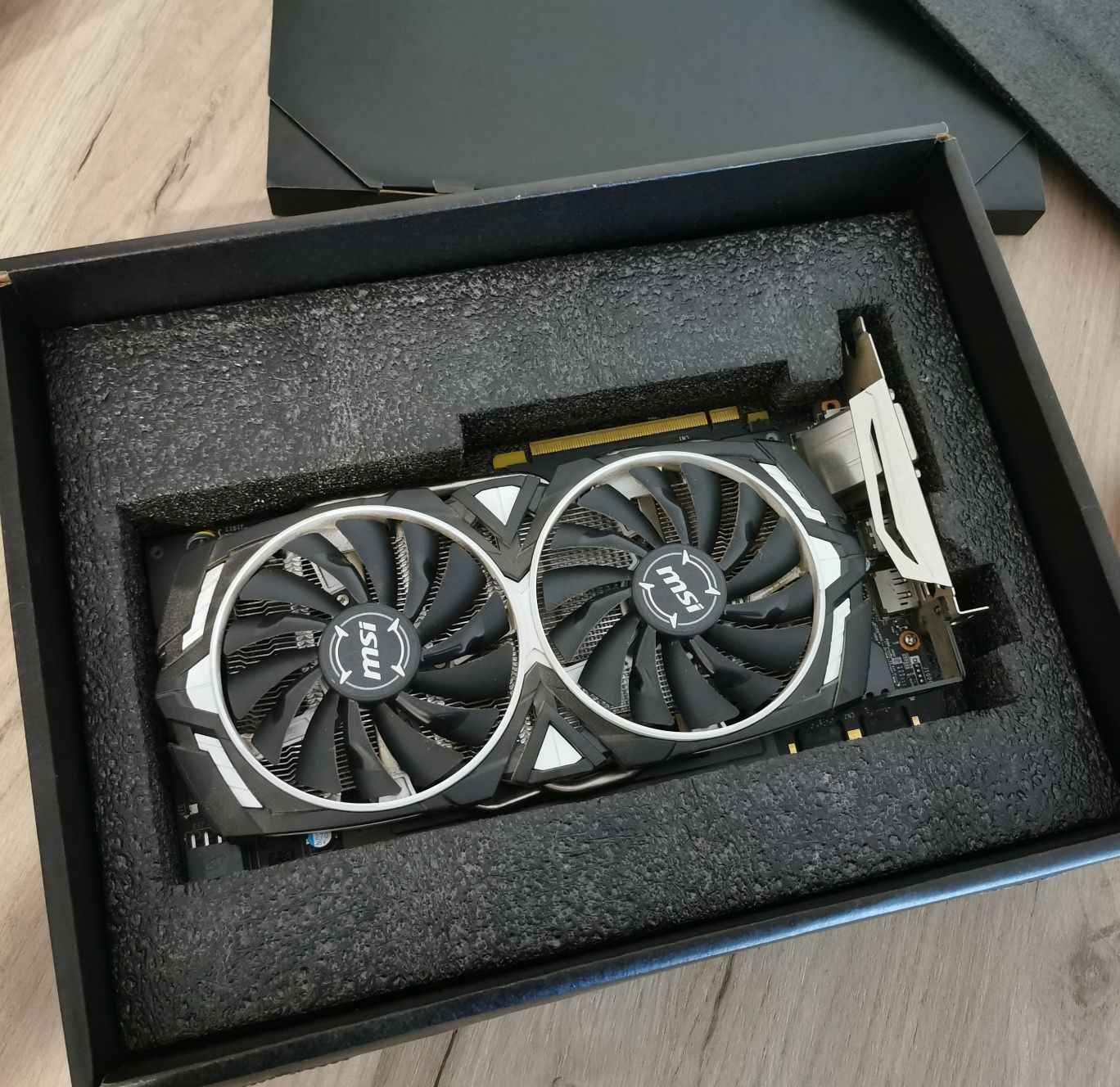 Placa gráfica Geforce GTX 1070 8G OC Edition