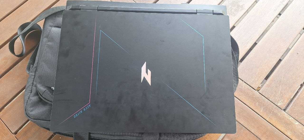Acer Nitro 16 AN16-51-51ZH