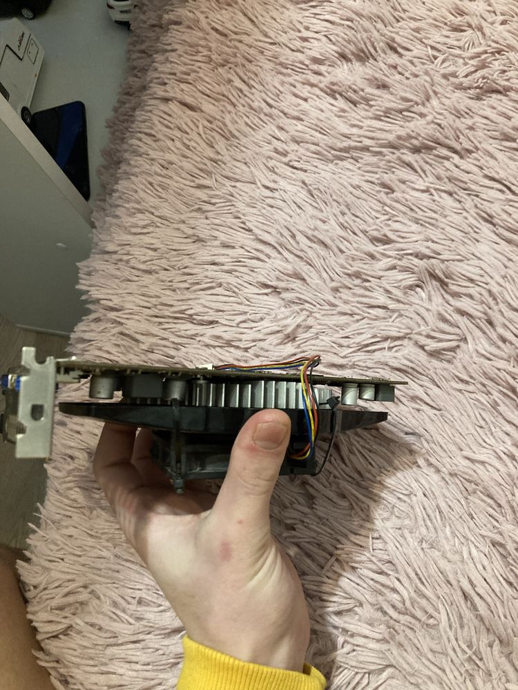 Видеокарта MSI GeForce GT240