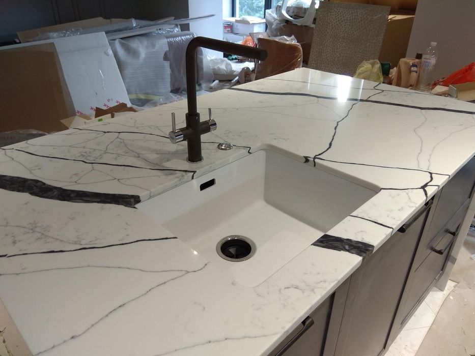 Виготовлення стільниці з кварцового каменю