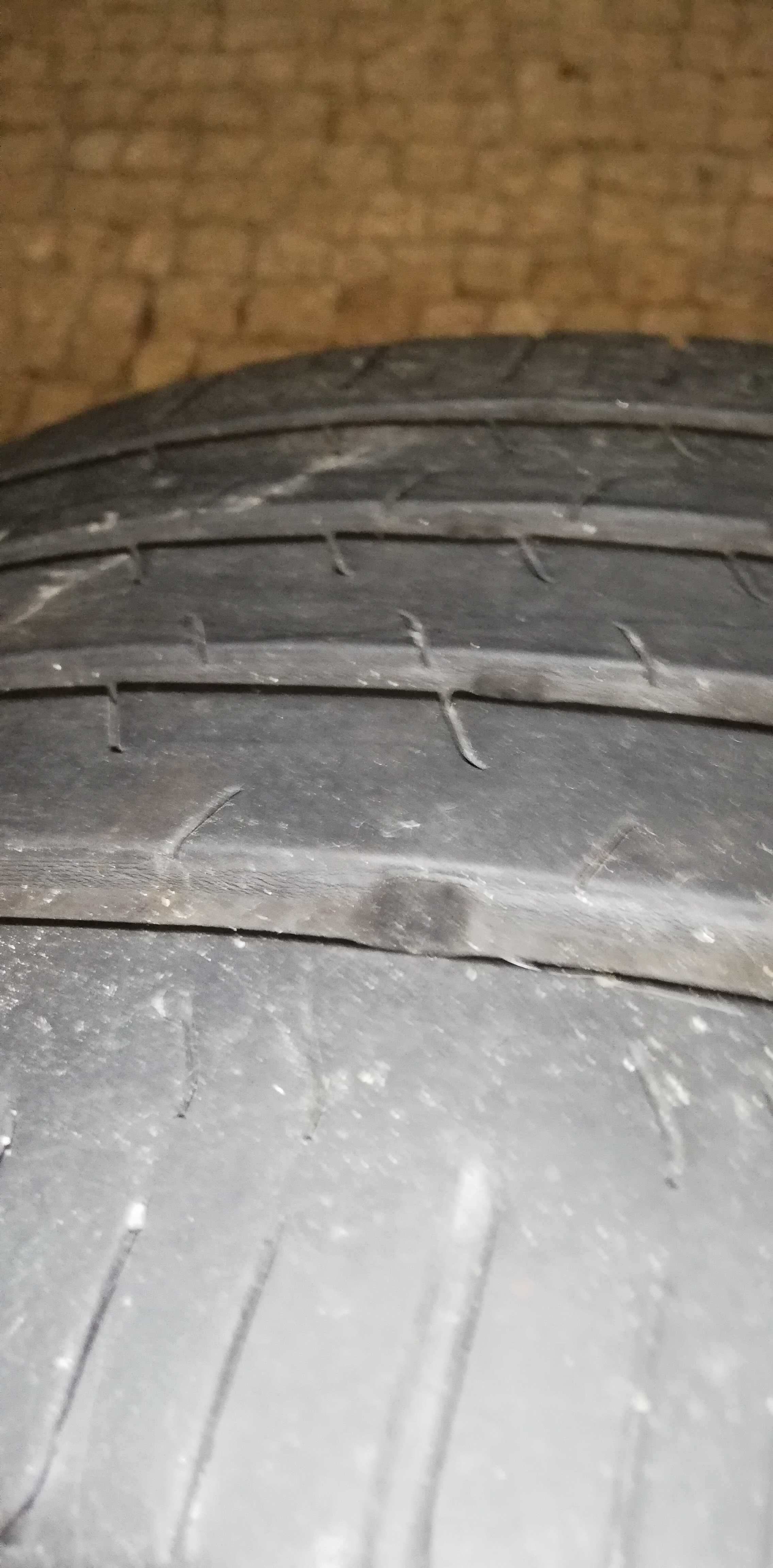 Pneu 225/45 R17 V XL