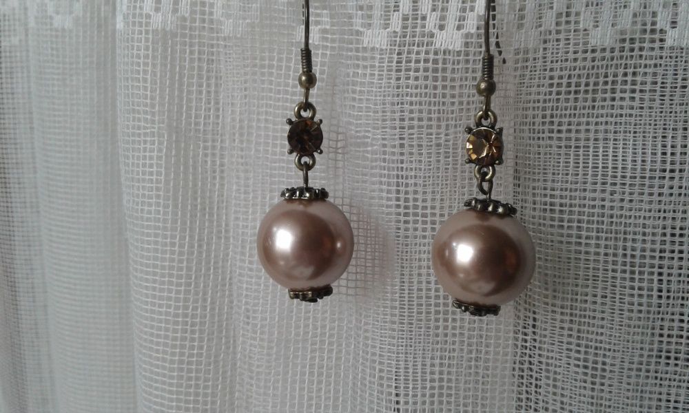 набор кольцо- серьги сердце  -  бижутерия .