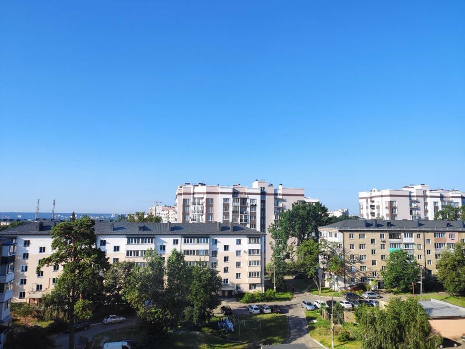 3 к квартира з ремонтом, меблями та технікою  в центрі міста Буча