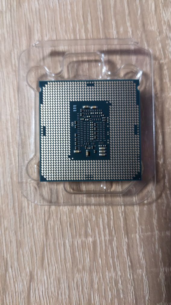 Процессор Intel core I5 6402p