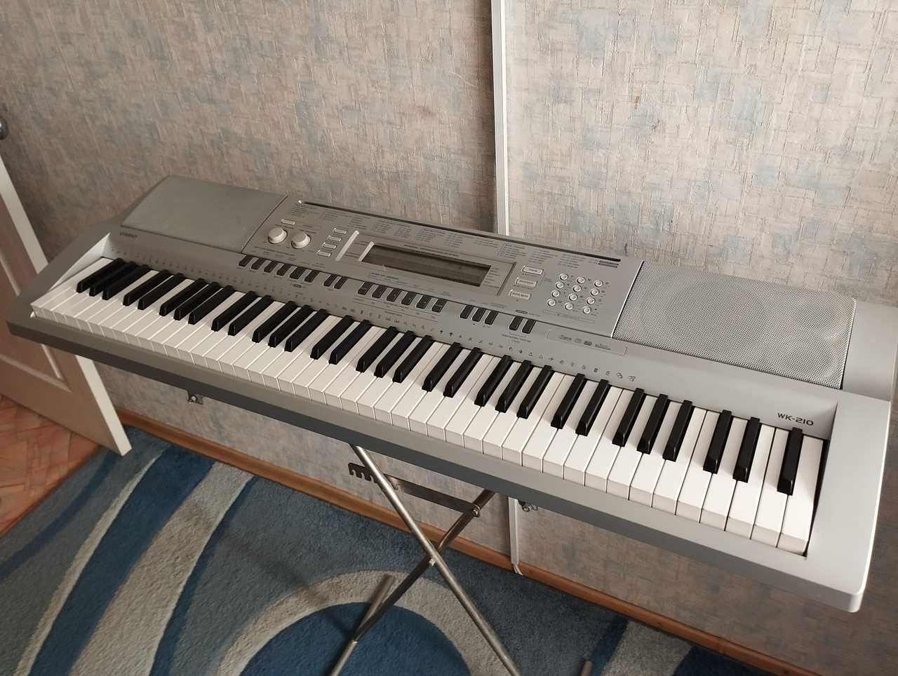 Синтезатор CASIO WK-210