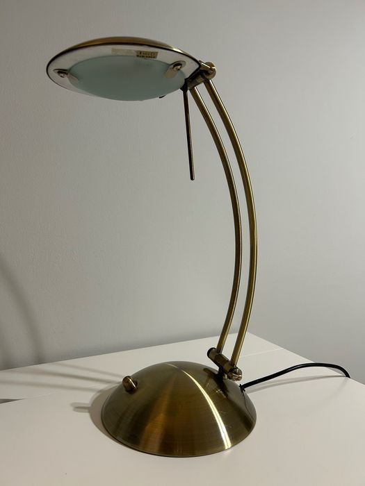 Lampa stołowa na biurko