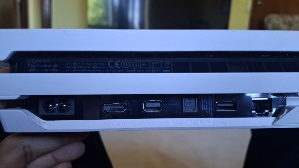 Playstation 4 Pro (leia descrição)
