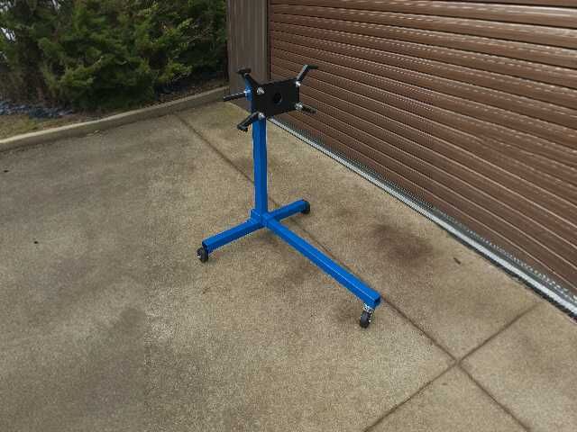 Стенд для двигуна 400 кг AE&T T63003T монтаж двигателя съемка