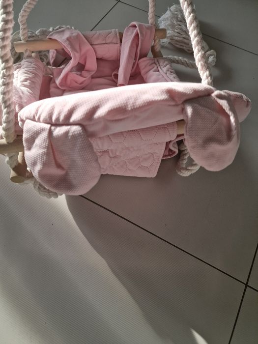 Huśtawka do pokoju dla dziewczynki