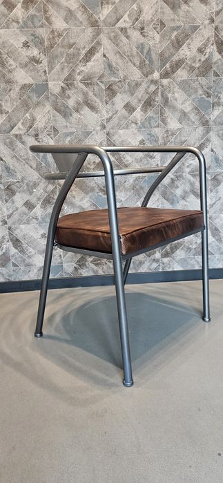 Piękne krzesło  metal ocynk