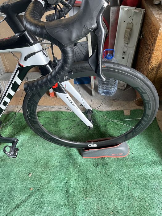 Bicicleta toda em Carbono SCOTT Aditt 20