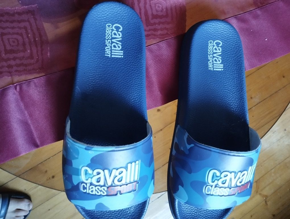 Cavalli class klapki