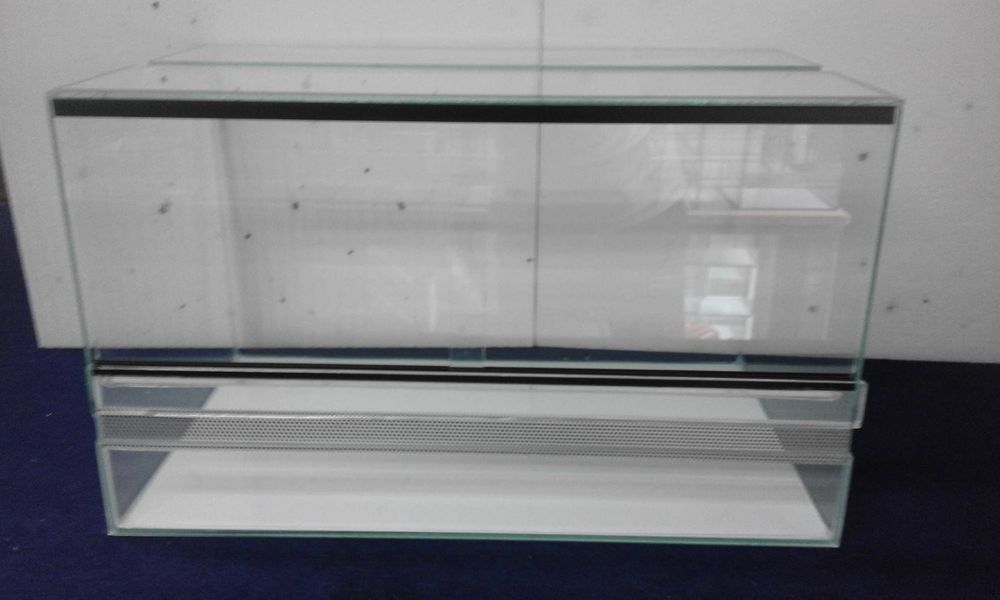 Terrarium 50x30x30 z drzwiami przesuwnymi na gekona lub inne gady...