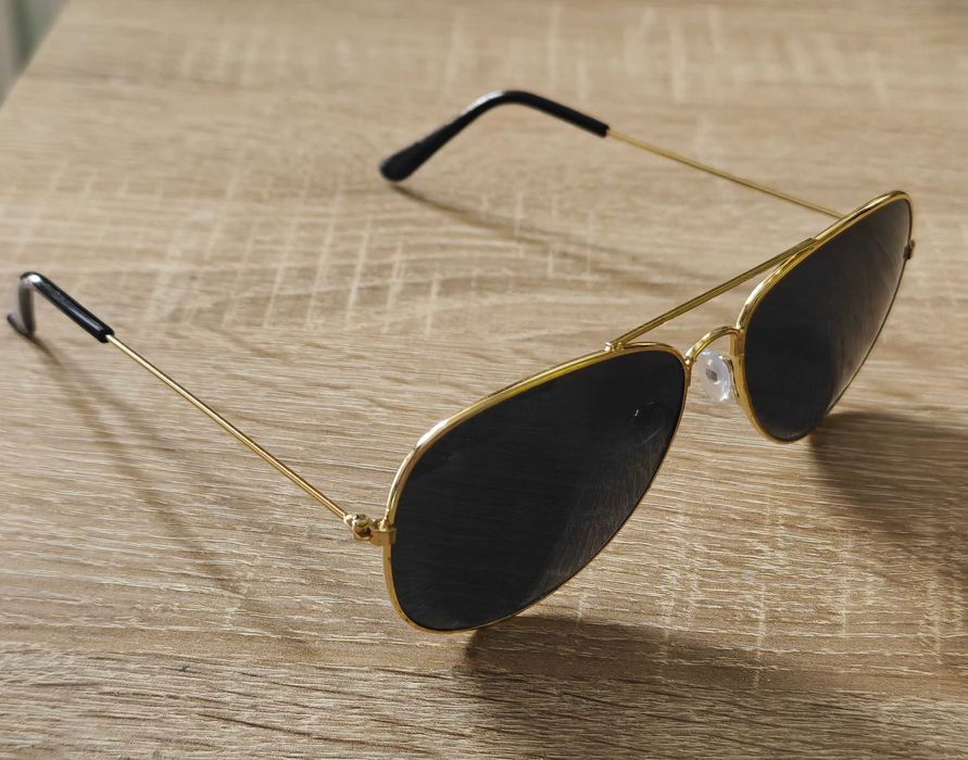 Okulary przeciwsłoneczne typu aviator pilotki