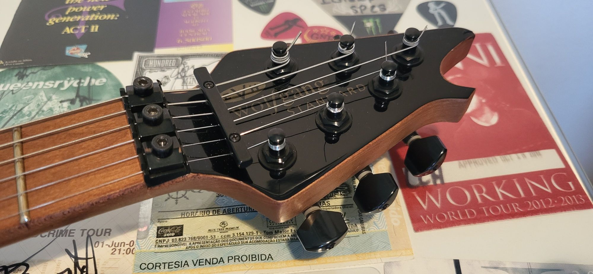 EVH Wolfgang Standard Gold Sparkle