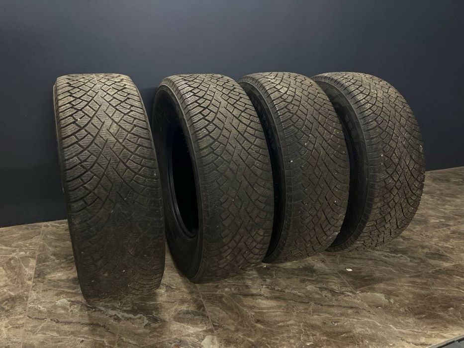 Nokian Hakkapellita 265/70 R17