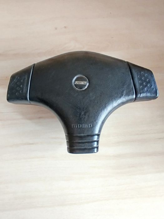 Volante Momo em madeira para Fiat