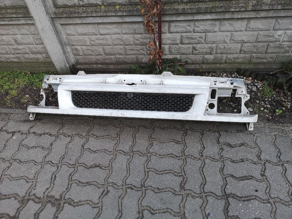 Przedni Pas Grill Kratka Wzmocnienie Ford Transit MK6