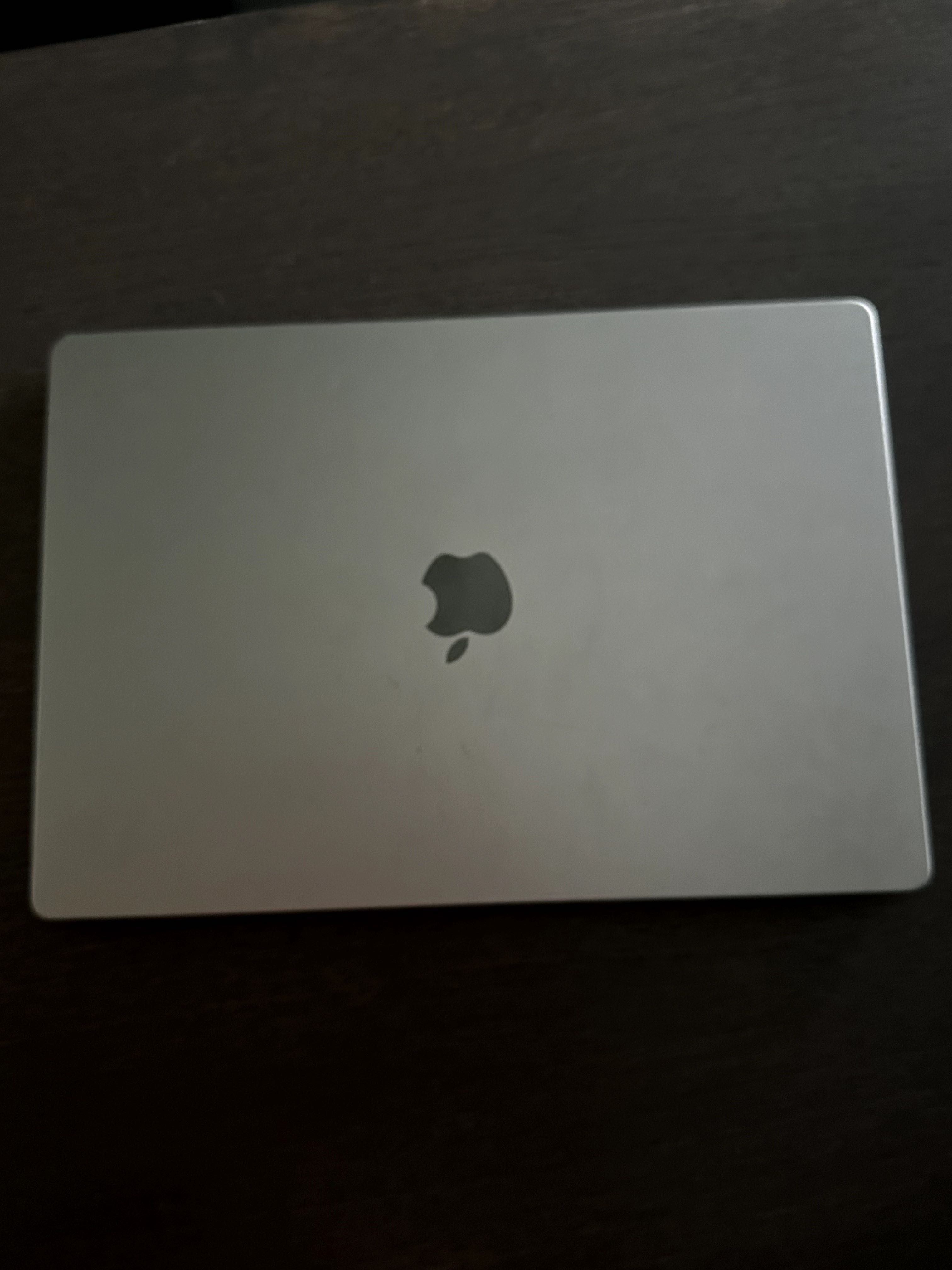MacBook Pro 16" (2021) M1 Max 32 GB RAM topowy model