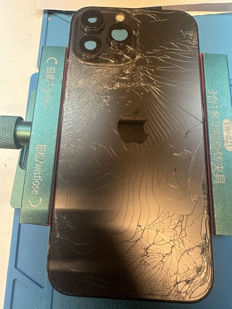 Замена крышки стекла заднего iphone м.Харьковская