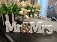 Napis Mr&Mrs na stół pary młodej wesele ślub