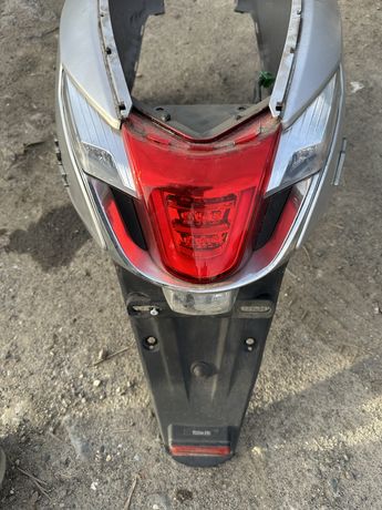 Tylna lampa Kymco Like 50-125