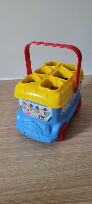 Autobus sortowacz klocków