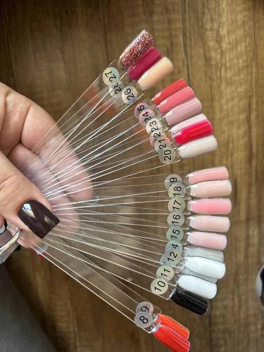 Hybrydowe lakiery do paznokci,duzo kolorow