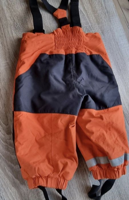 Spodnie zimowe narciarskie H&M 86 ocieplane na szelkach kombinezon