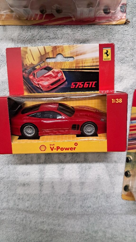 Shell Ferrari modele