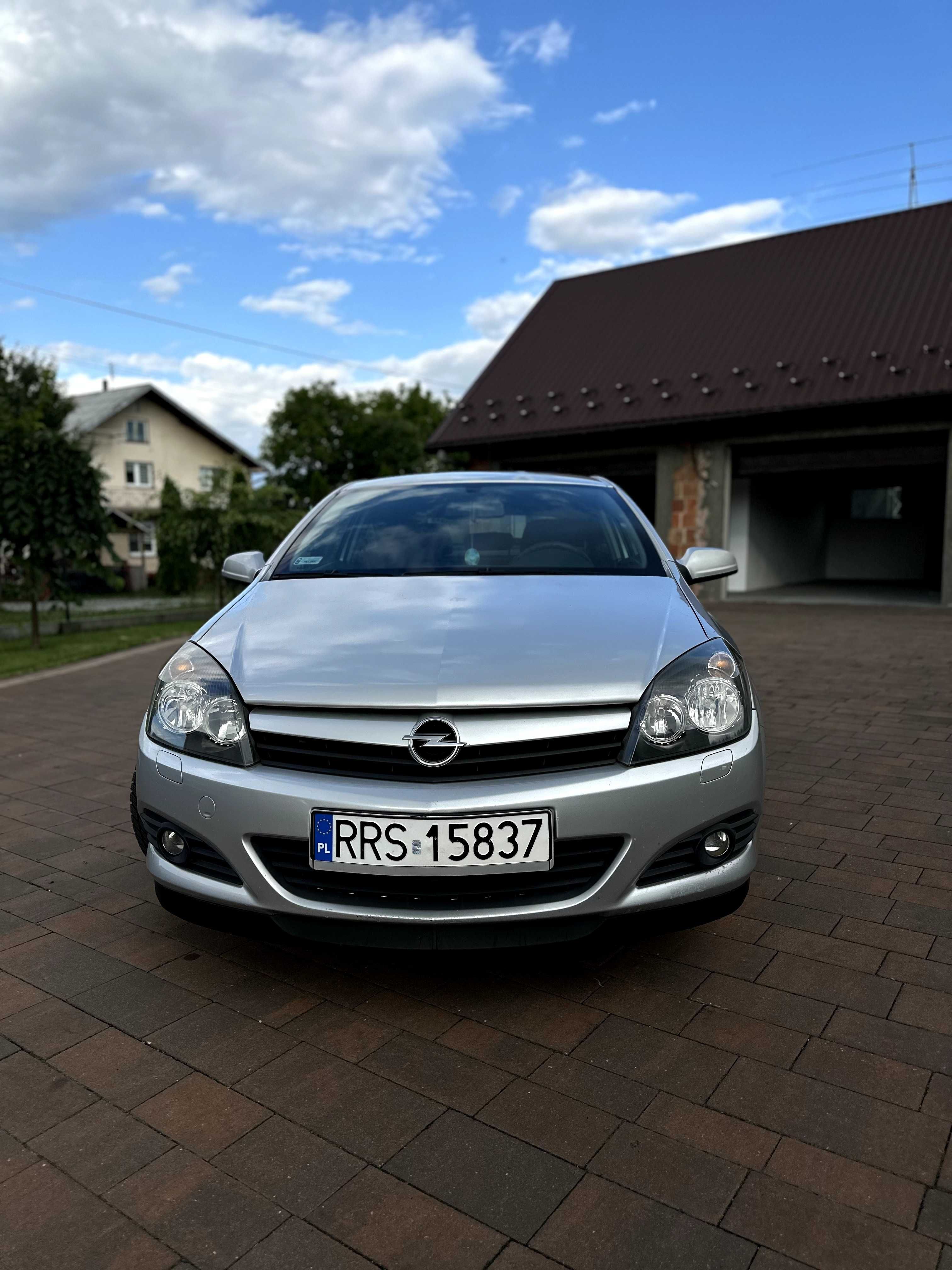 Opel Astra H GTC 1.6 + LPG