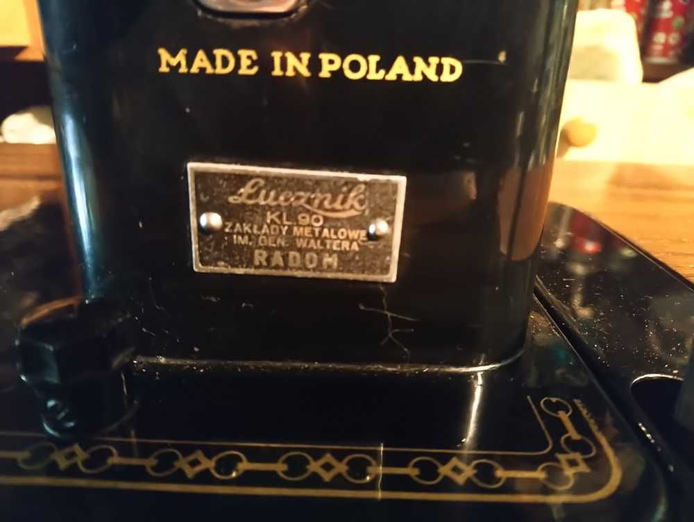 Oryginalna zabytkowa maszyna do szycia Łucznik ART-DECO  lata 60 XX w.