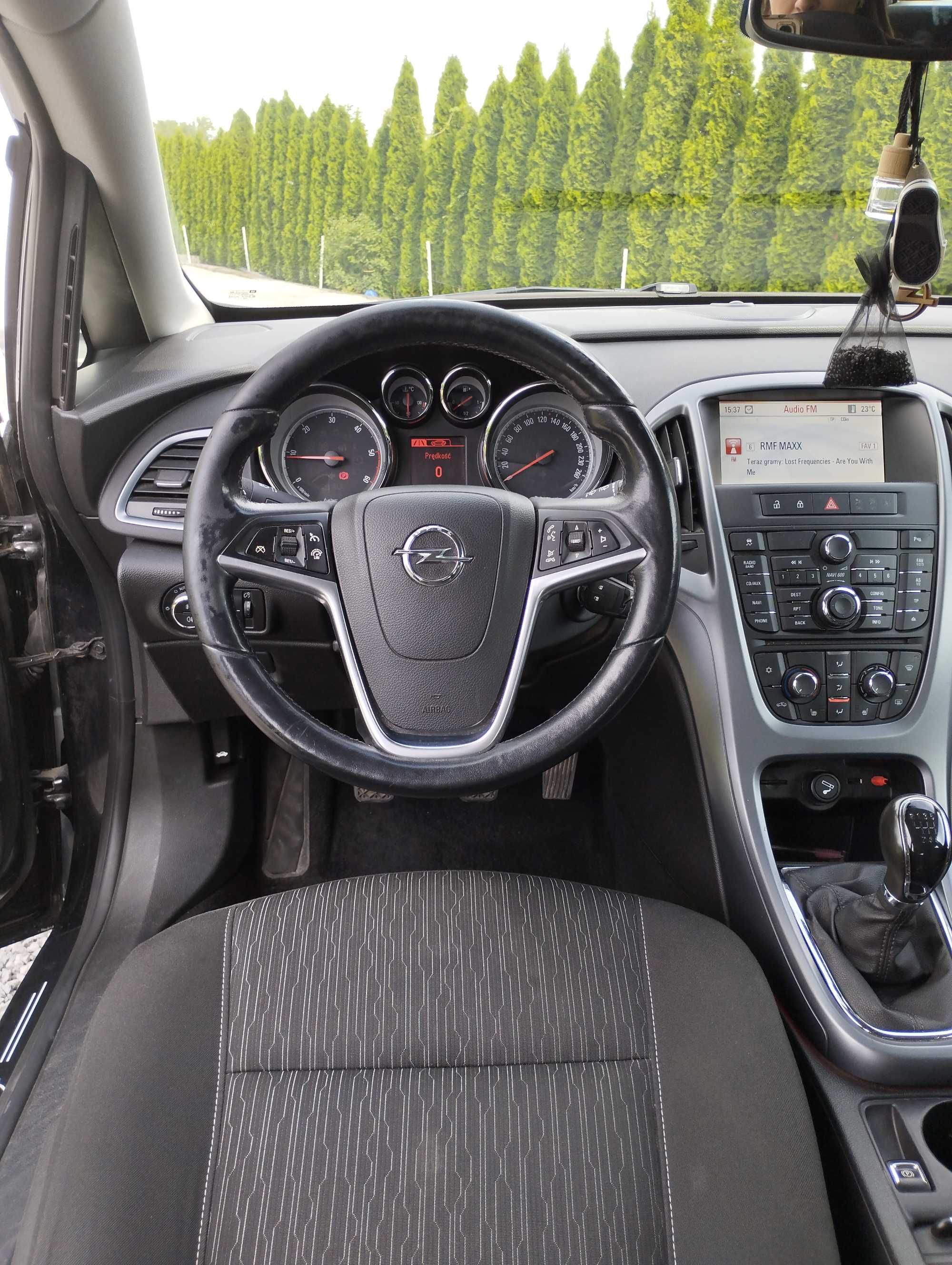 Opel Astra J Kombi CDTI 131 KM / 209 tys. / Bogate wyposażenie