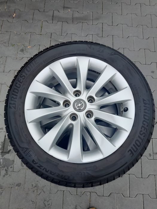 225 50r17 Opel Zafira C