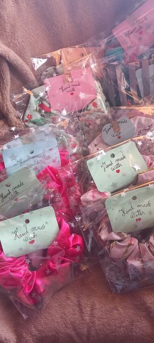 Scrunchies, elásticos de cabelo