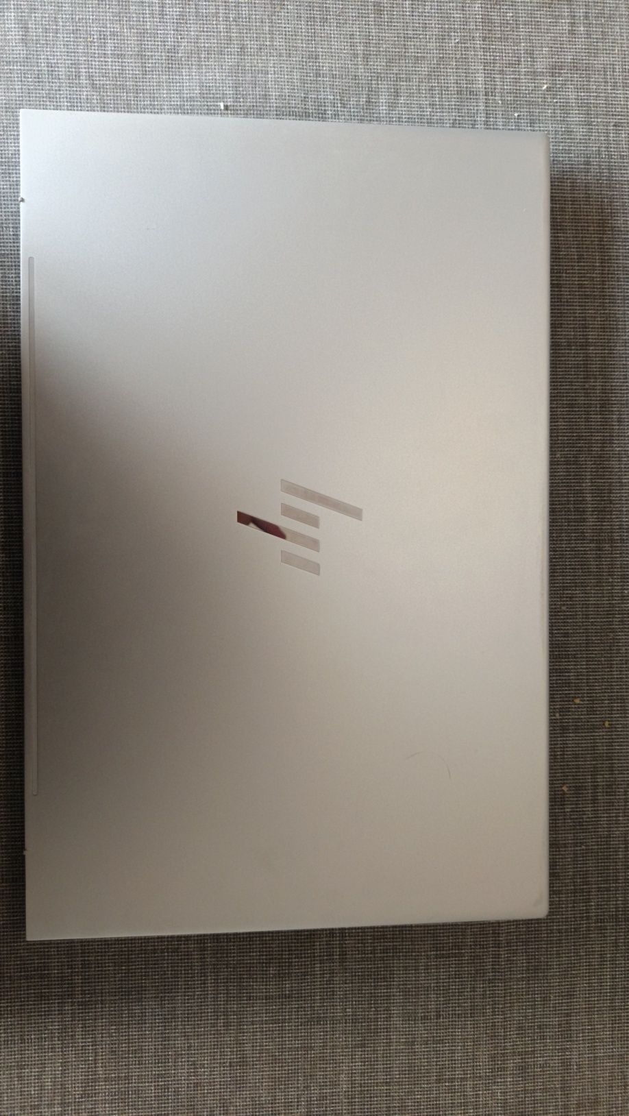 Portátil HP Envy Laptop 17 com caixa