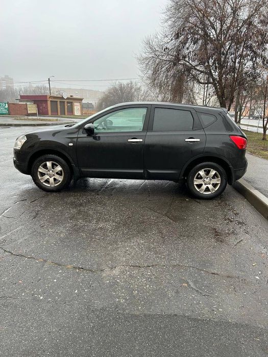 Продам Nissan Qashqai black 2008