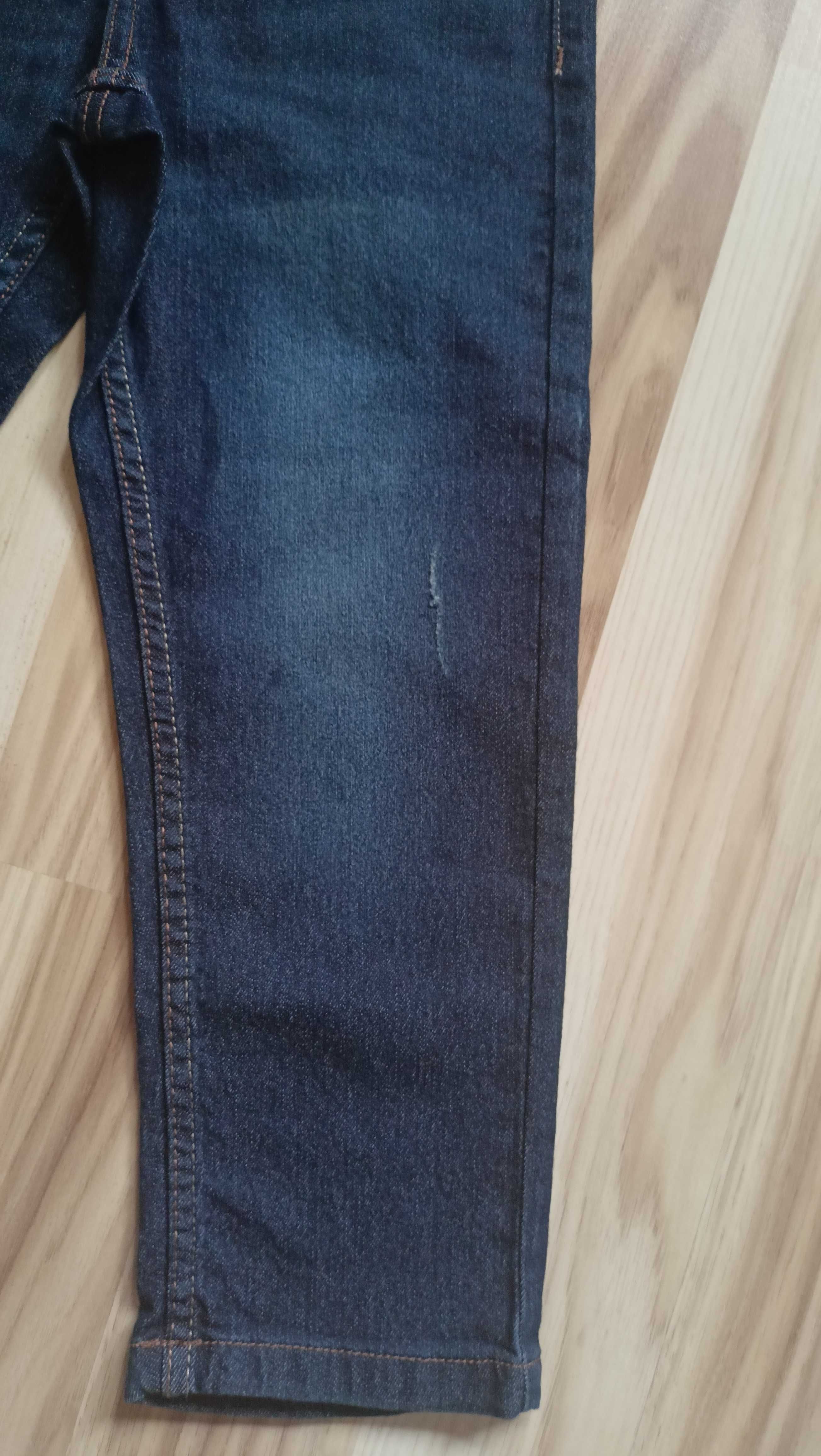 nowe z metką spodnie ciemny jeans 110/116