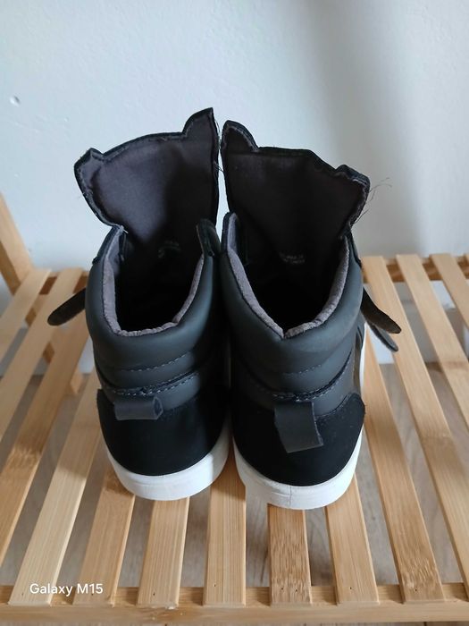 Sinsay Batman buty 34 chłopięce za kostkę na rzepy sneakersy