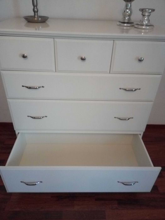 Cómoda de quarto Ikea