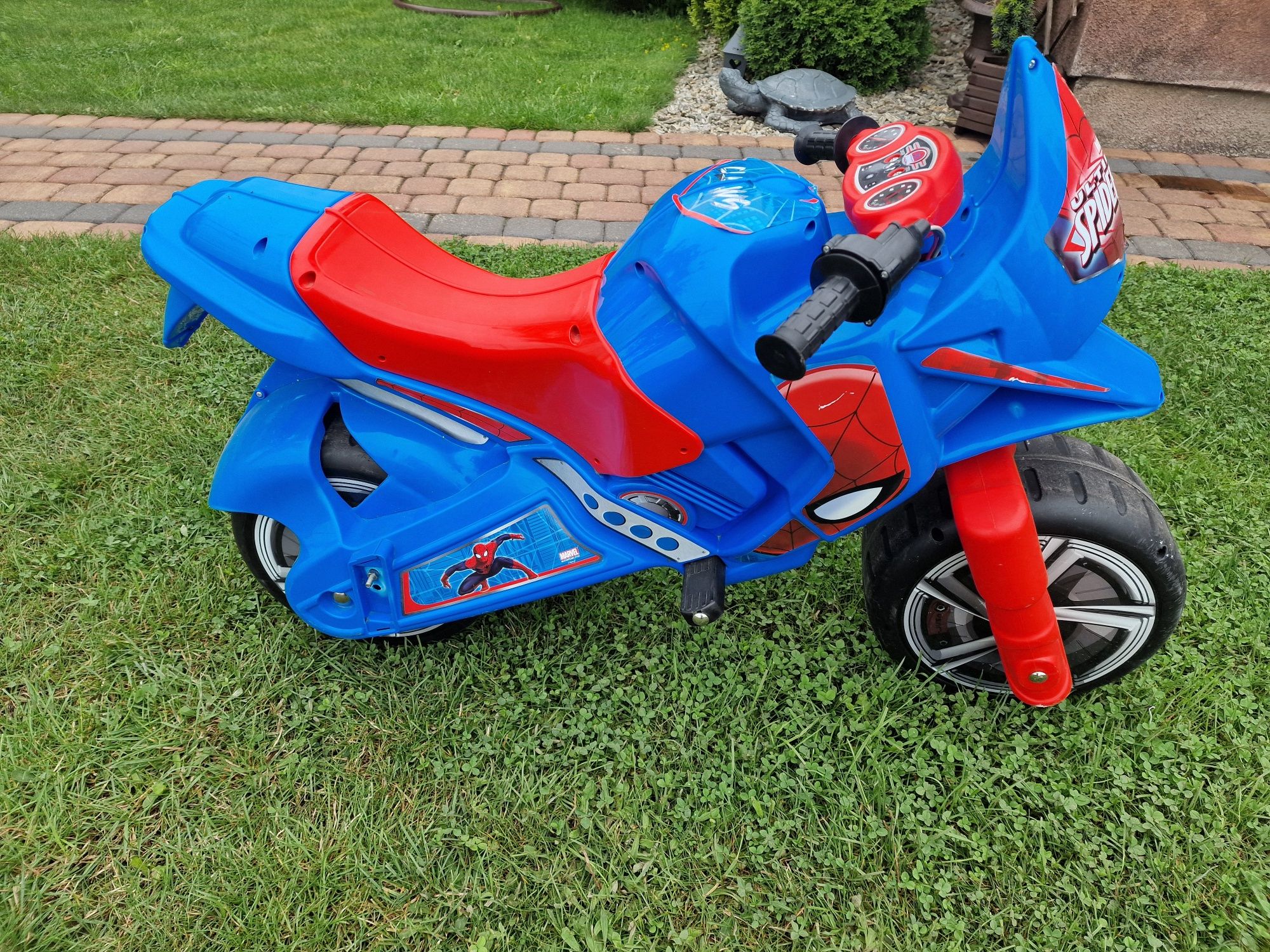 Motorek elektryczny