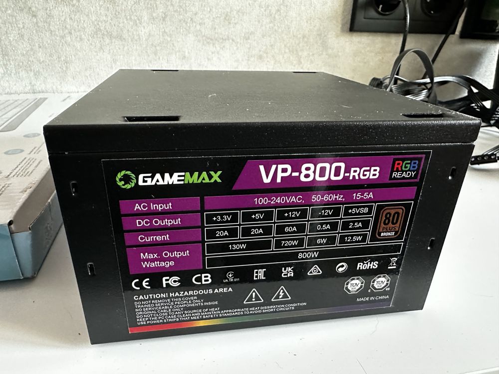 GameMax VP-800-RGB 800W