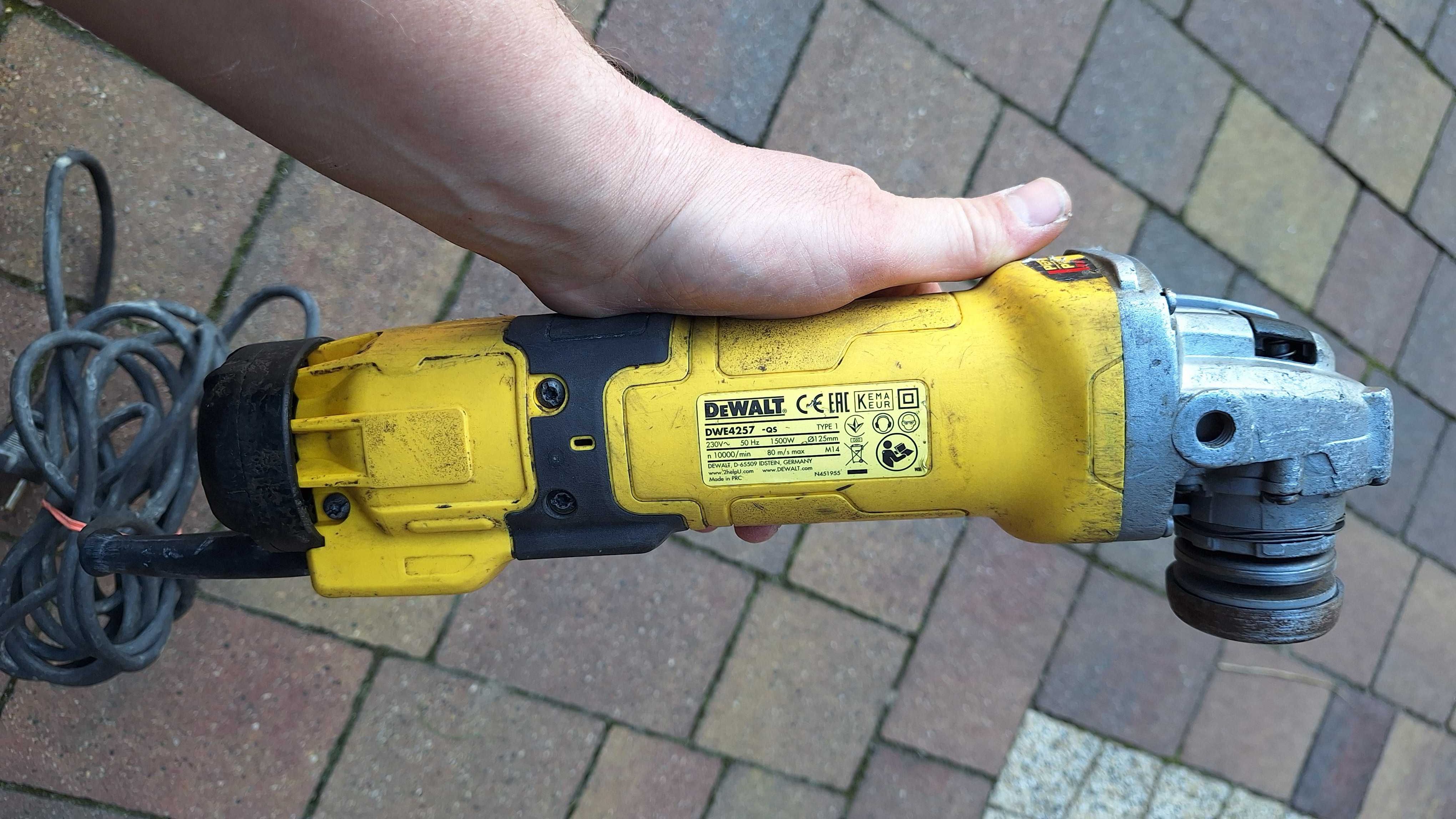 Szlifierka DeWalt DWE 4257, 1500W regulacja obrotów