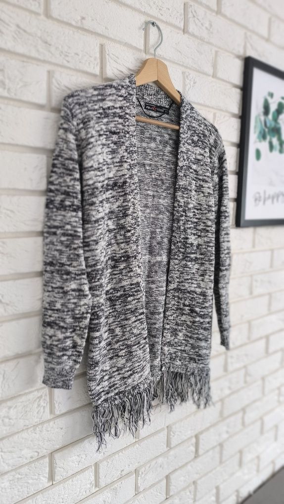 Kardigan damski narzutka damska sweter XS 34 S 36 frędzle boho