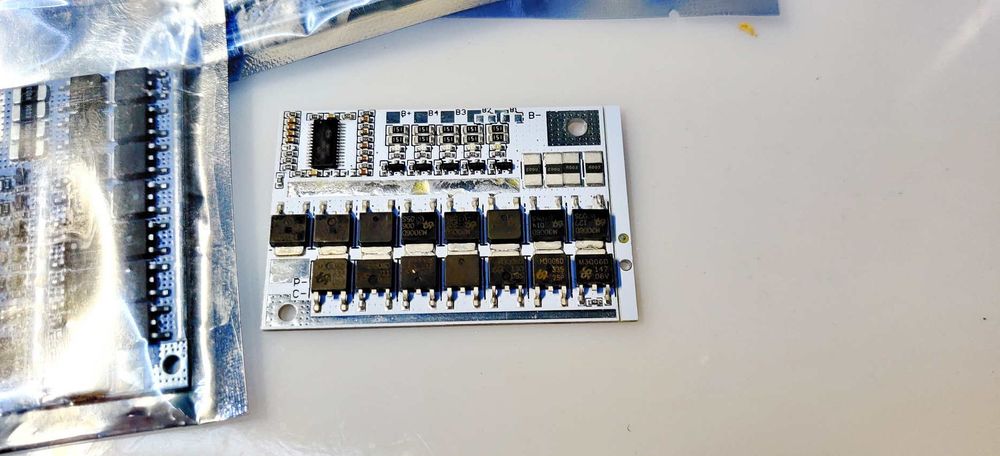 BMS белая  4S (3S 5S) LiFePo4 100A BM3451 c балансировкой батареи