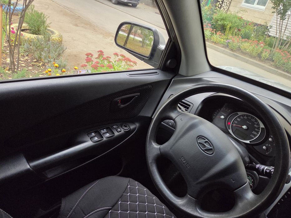 Hyundai Tucson 2008 2.0 на тимчасовій для ЗСУреєстрації.