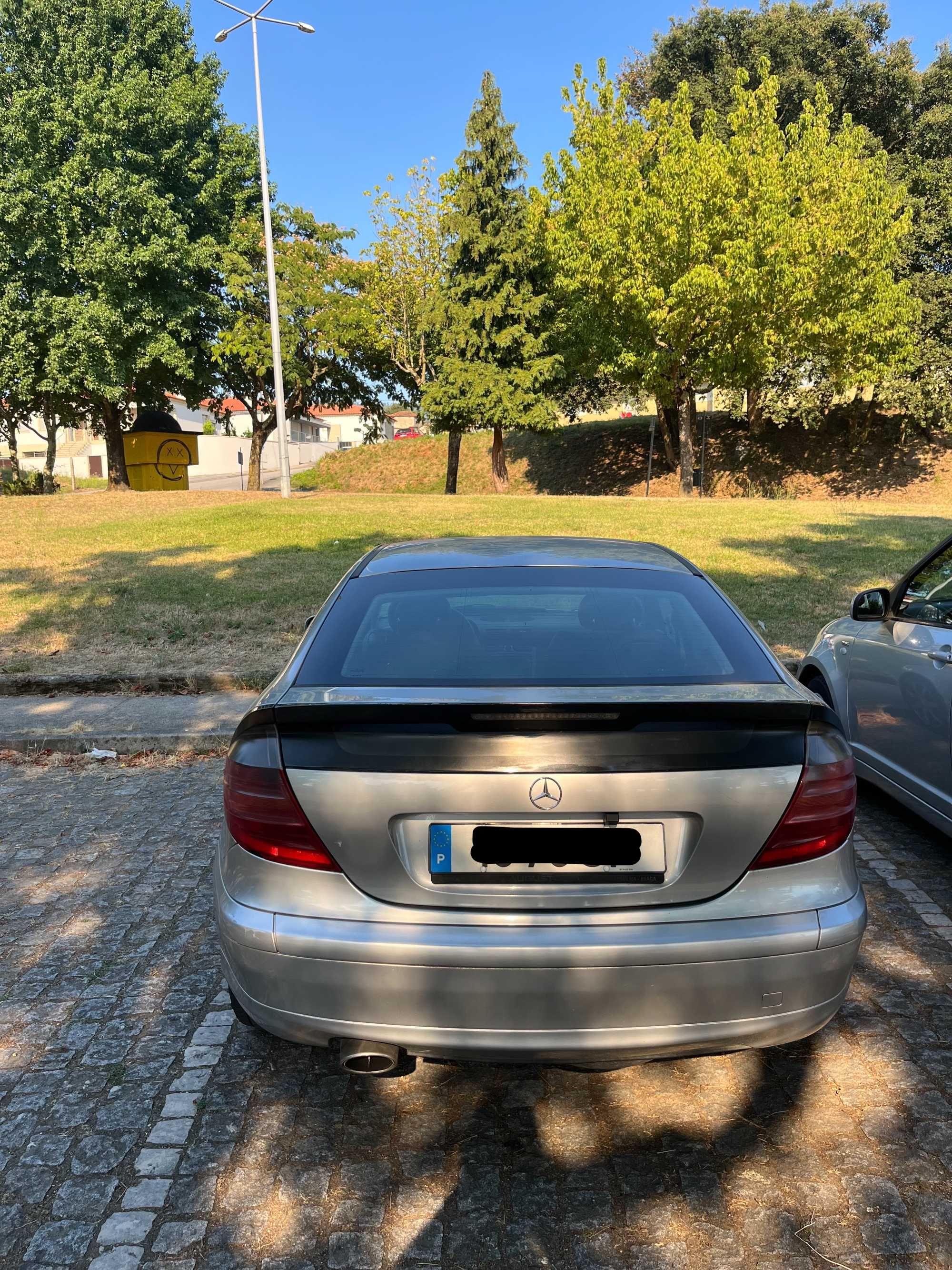 Mercedes-Benz c180 Sportcoupe -  Desportivo e fiável