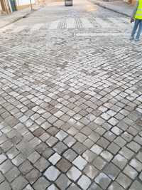 Colocação de calçada portuguesa