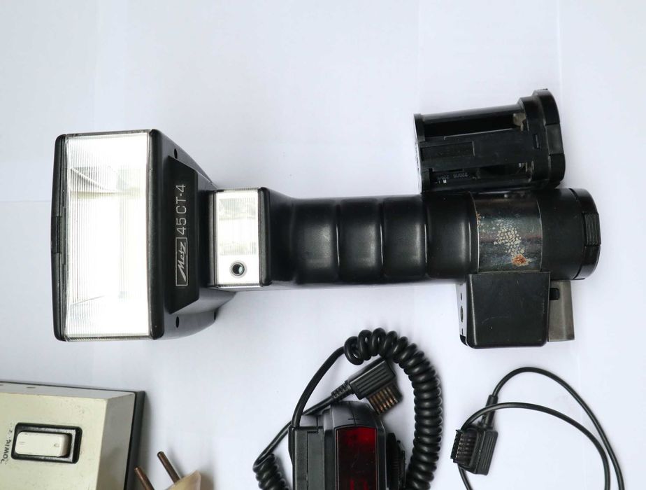 Akcesoria foto DUŻY ZESTAW - obiektyw, aparaty, lampy BŁYSKOWE PRL NRD